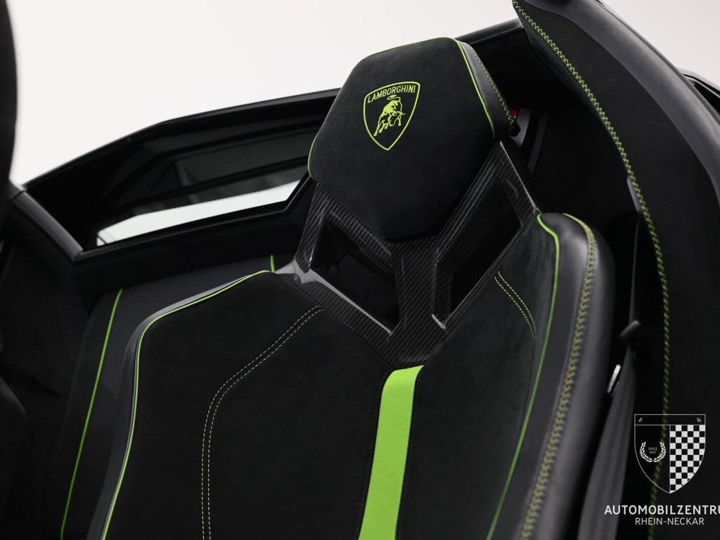 Lamborghini Aventador