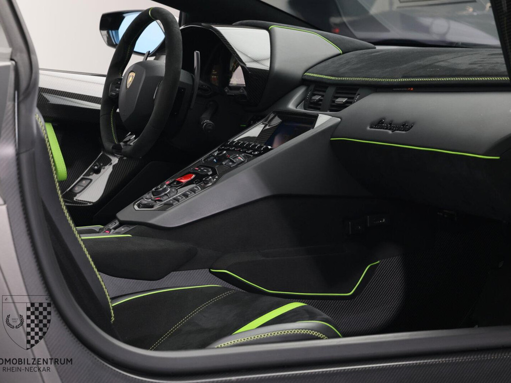 Lamborghini Aventador