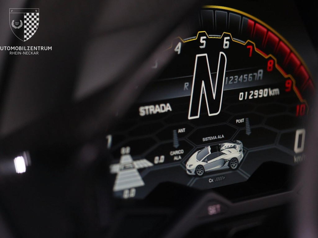 Lamborghini Aventador