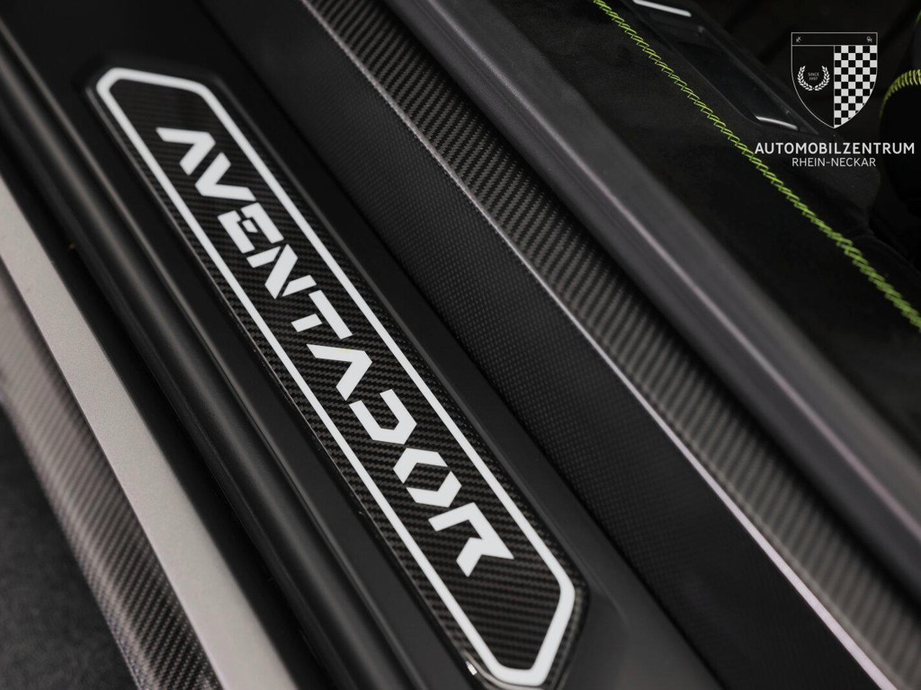 Lamborghini Aventador