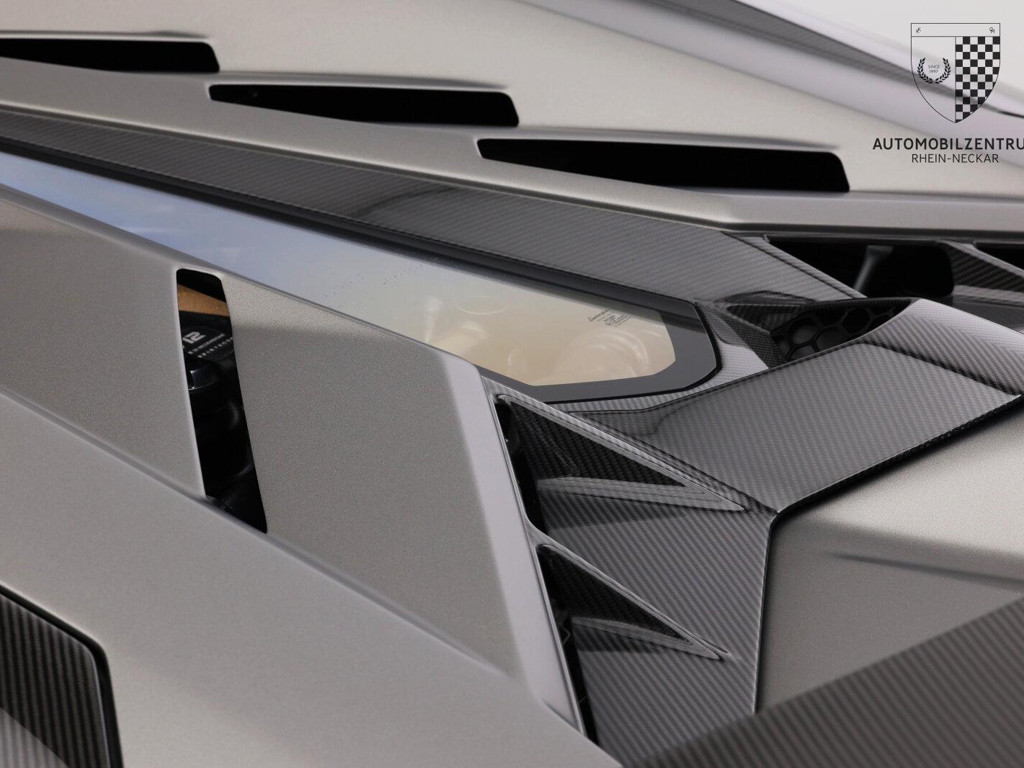 Lamborghini Aventador