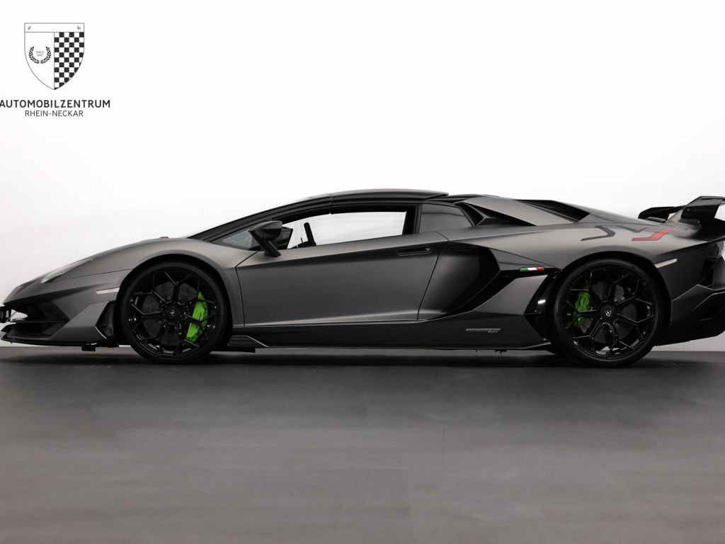 Lamborghini Aventador