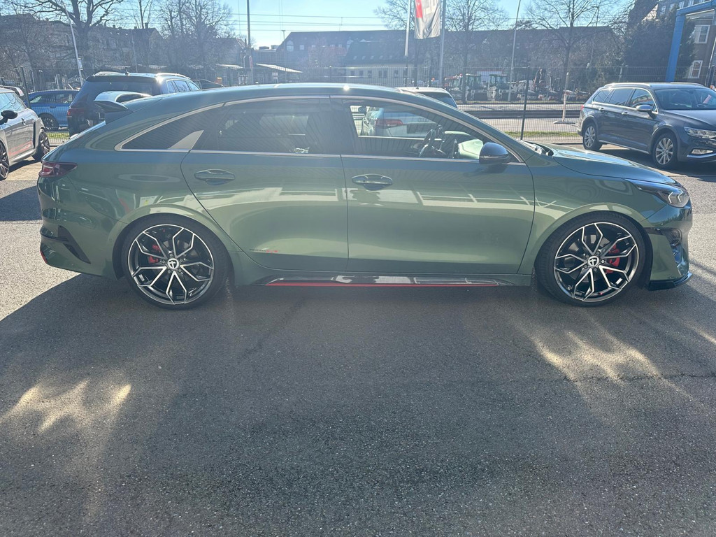 Kia ProCeed