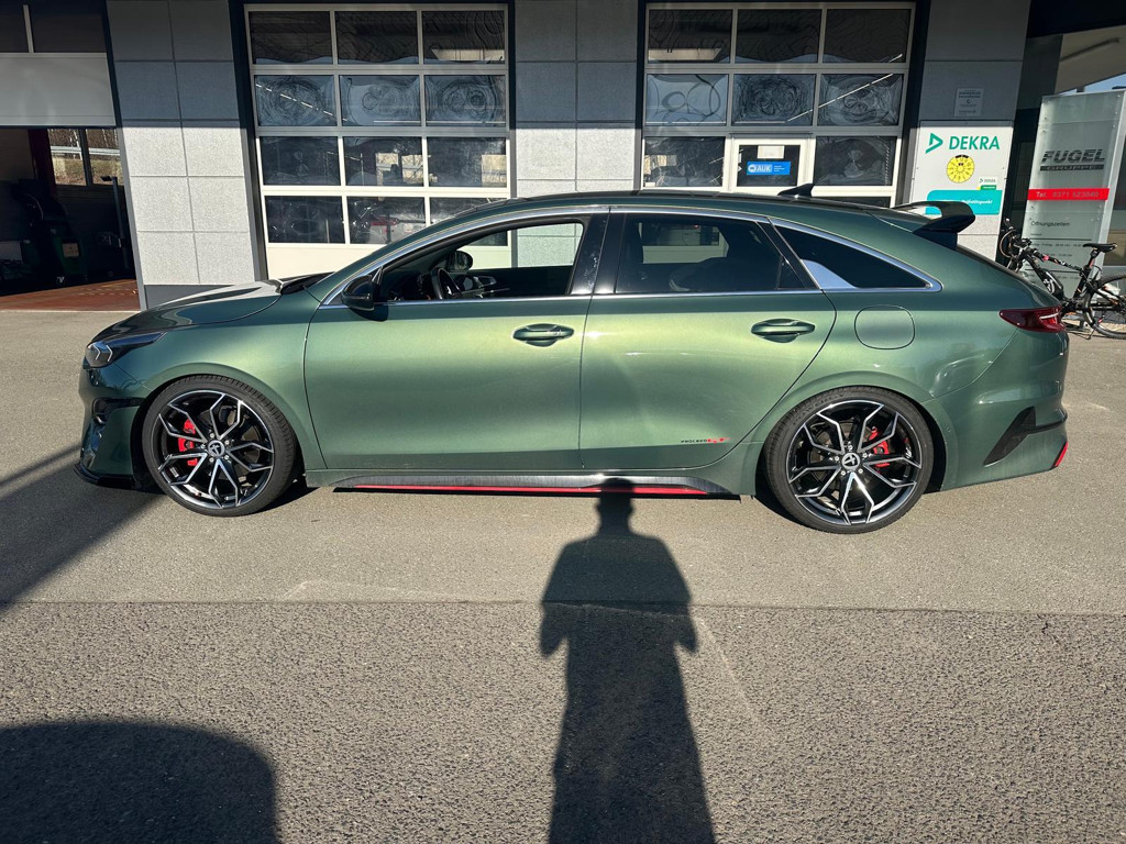 Kia ProCeed