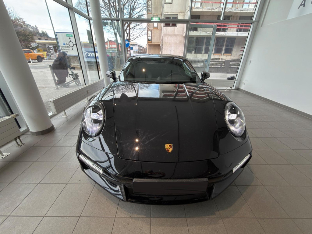 Porsche 992