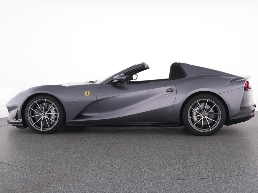 Ferrari 812