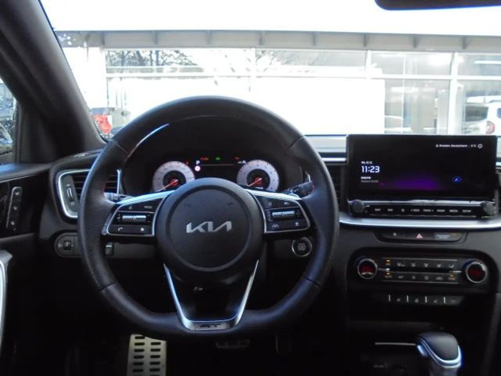 Kia ProCeed