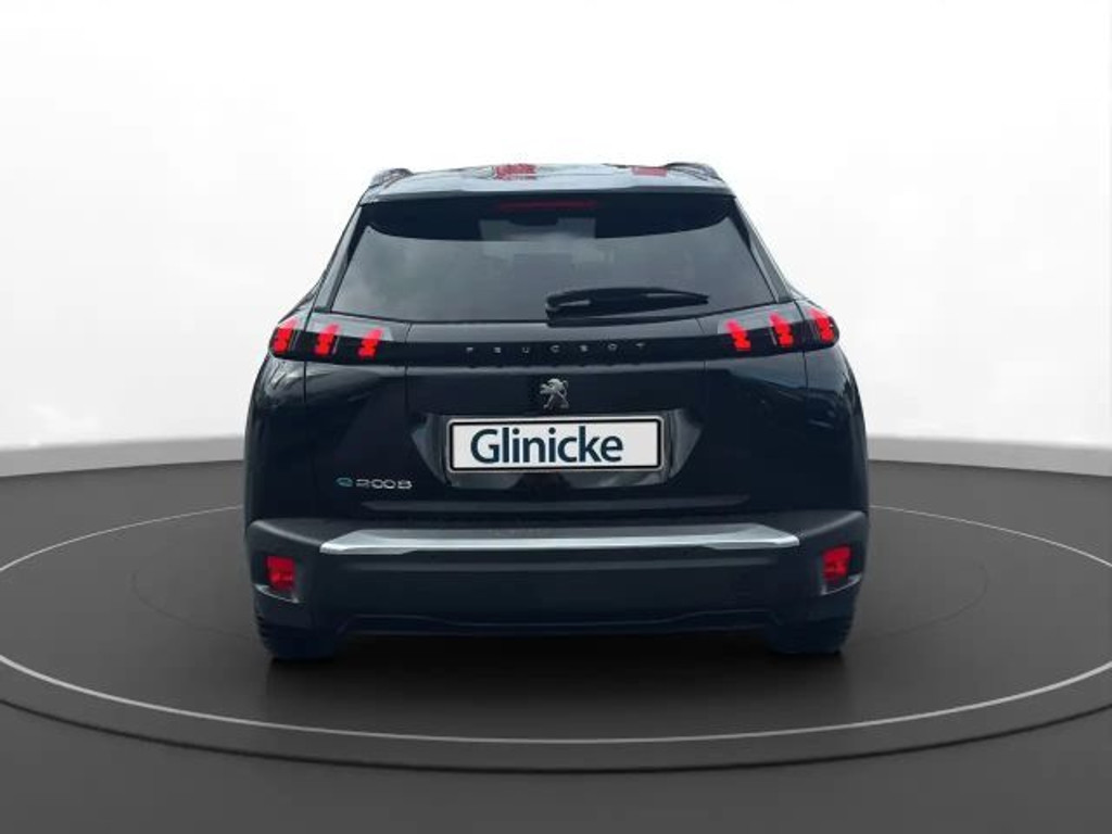 Peugeot e-2008