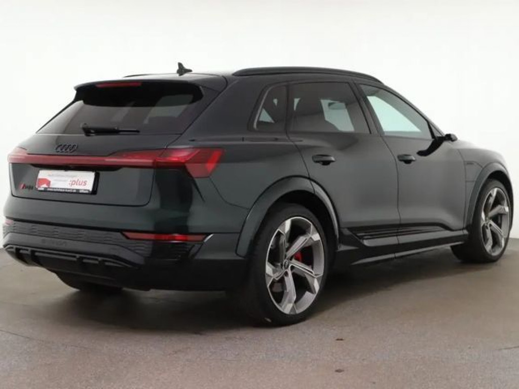 Audi SQ8 e-tron