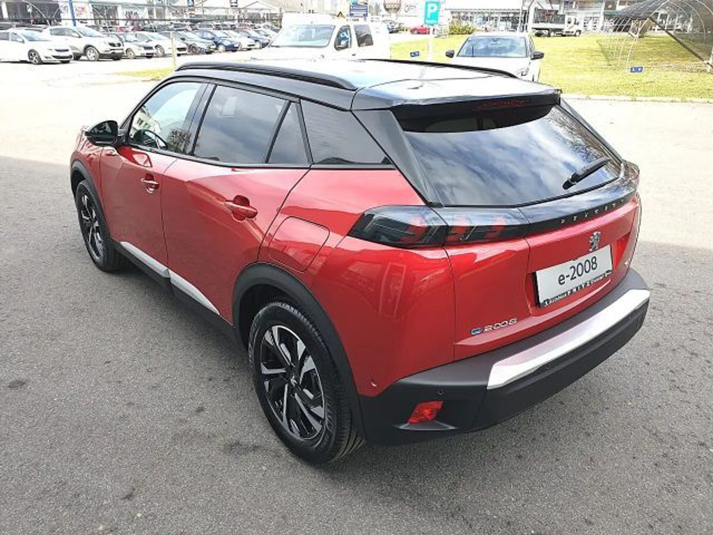 Peugeot e-2008