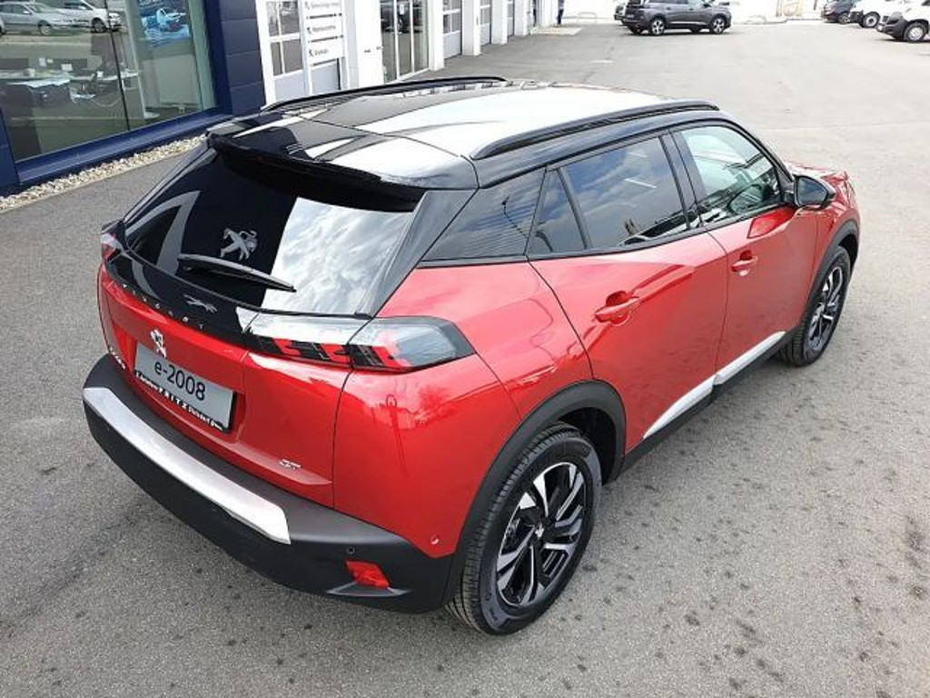 Peugeot e-2008