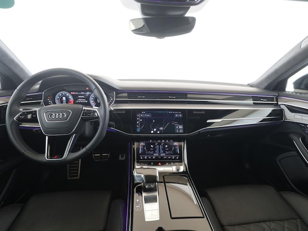 Audi S8