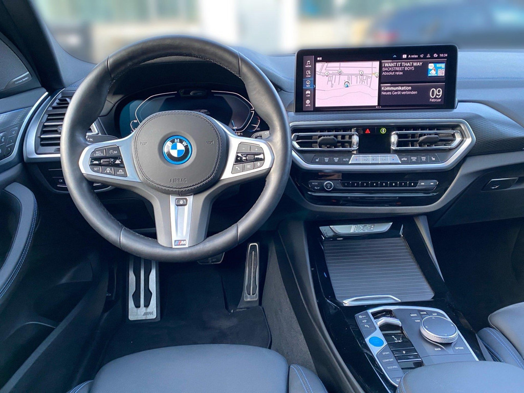 BMW iX3