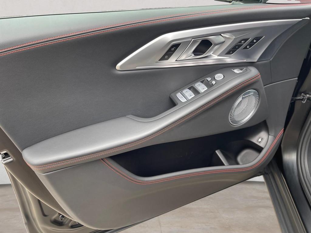 BMW XM