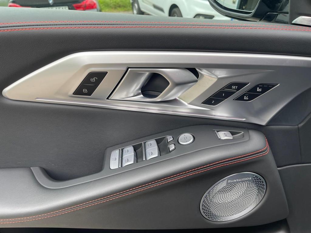 BMW XM