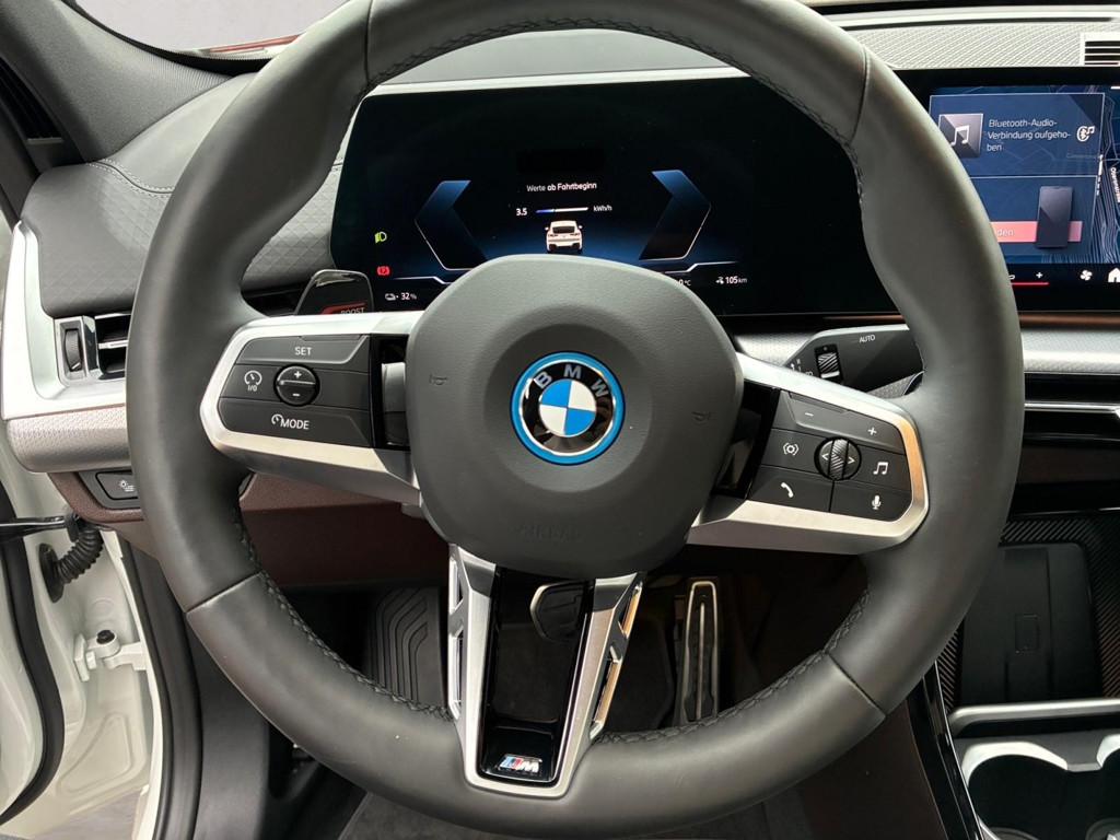 BMW iX2