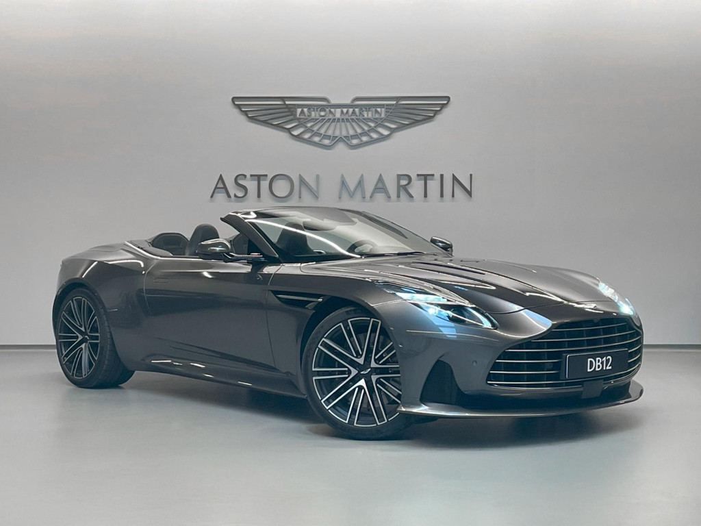 Aston Martin DB12 2025 Benzine