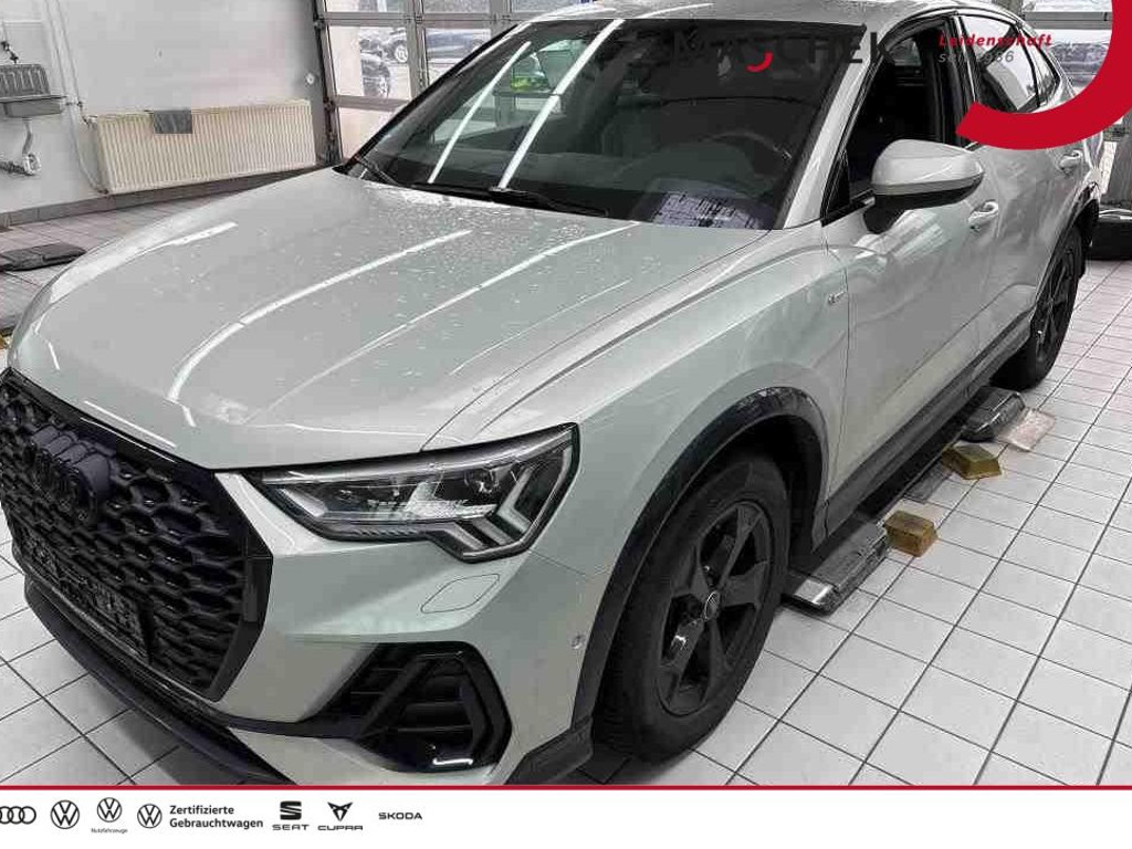 Audi Q3 2022 Benzine