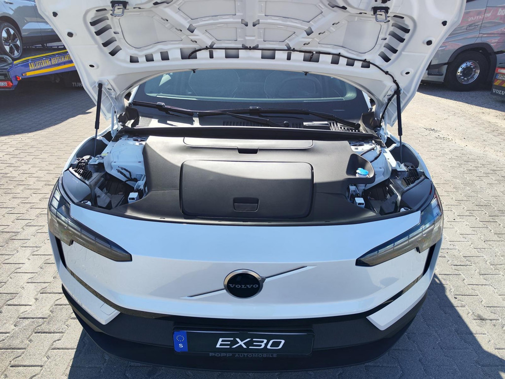 Volvo EX30