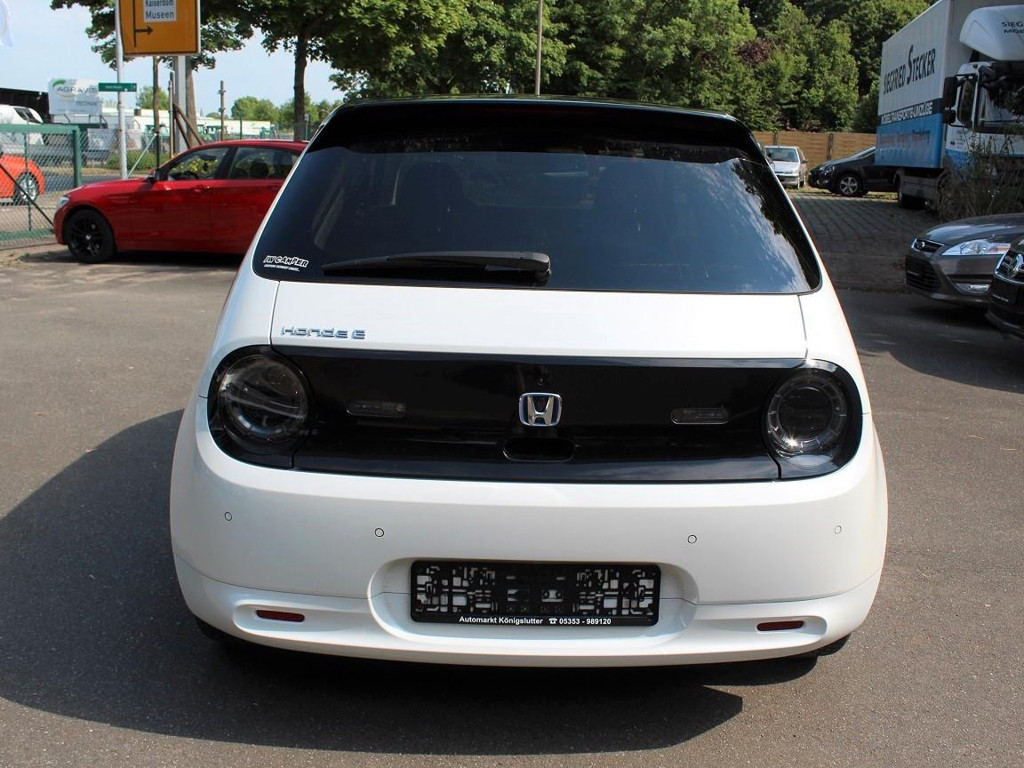 Honda e