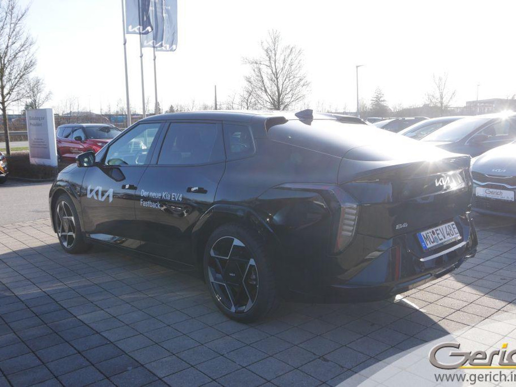 Kia EV4