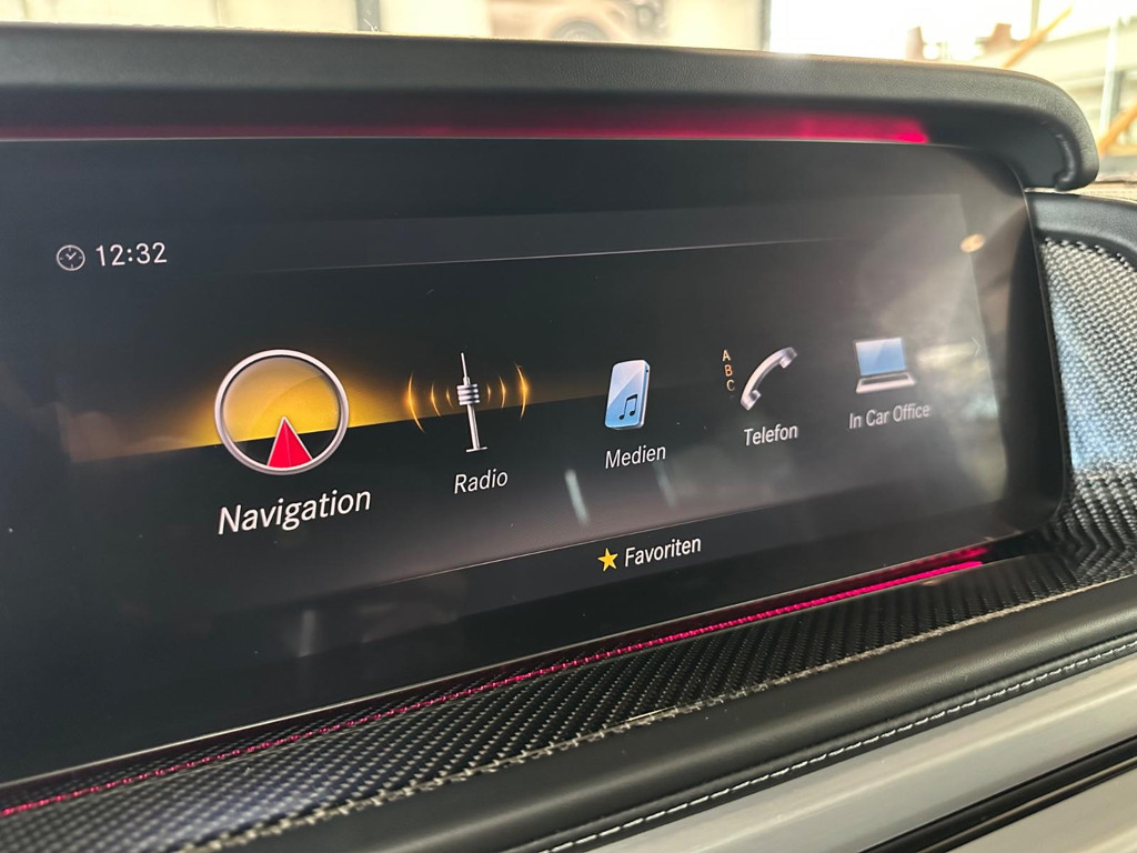 Mercedes-Benz G-Klasse