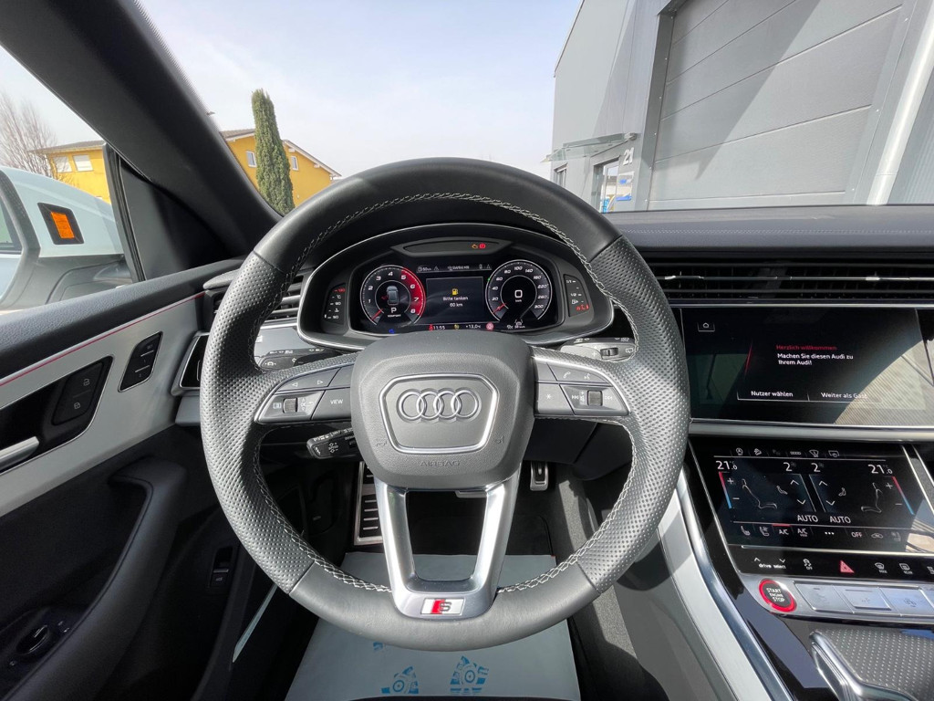 Audi SQ8