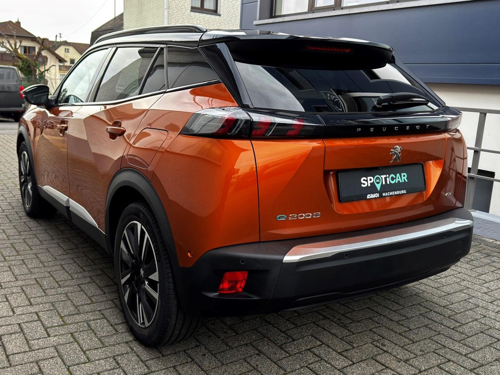 Peugeot e-2008