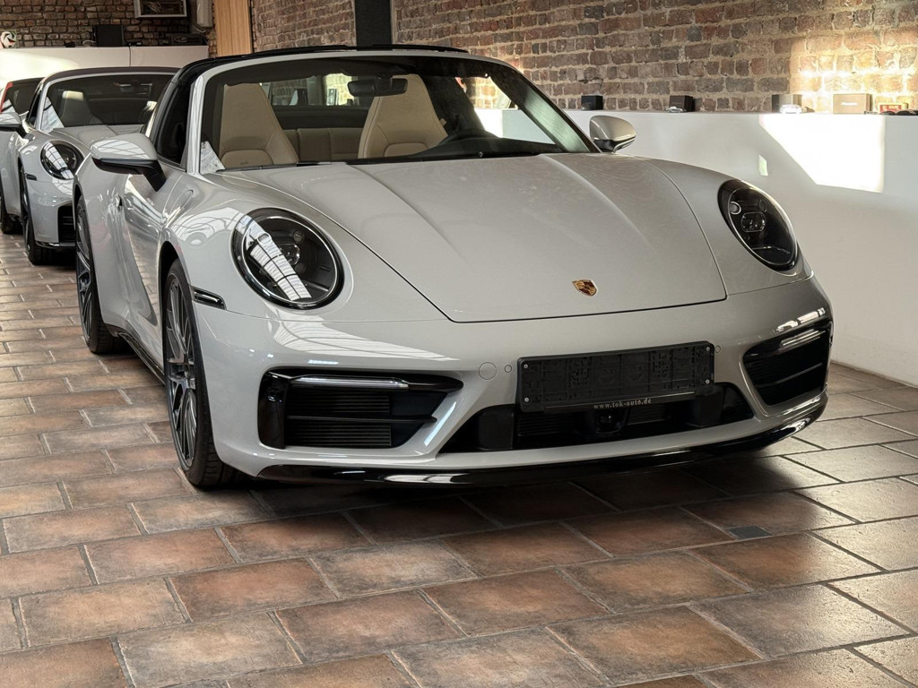 Porsche 992 2024 Benzine