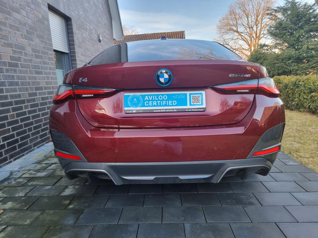 BMW i4
