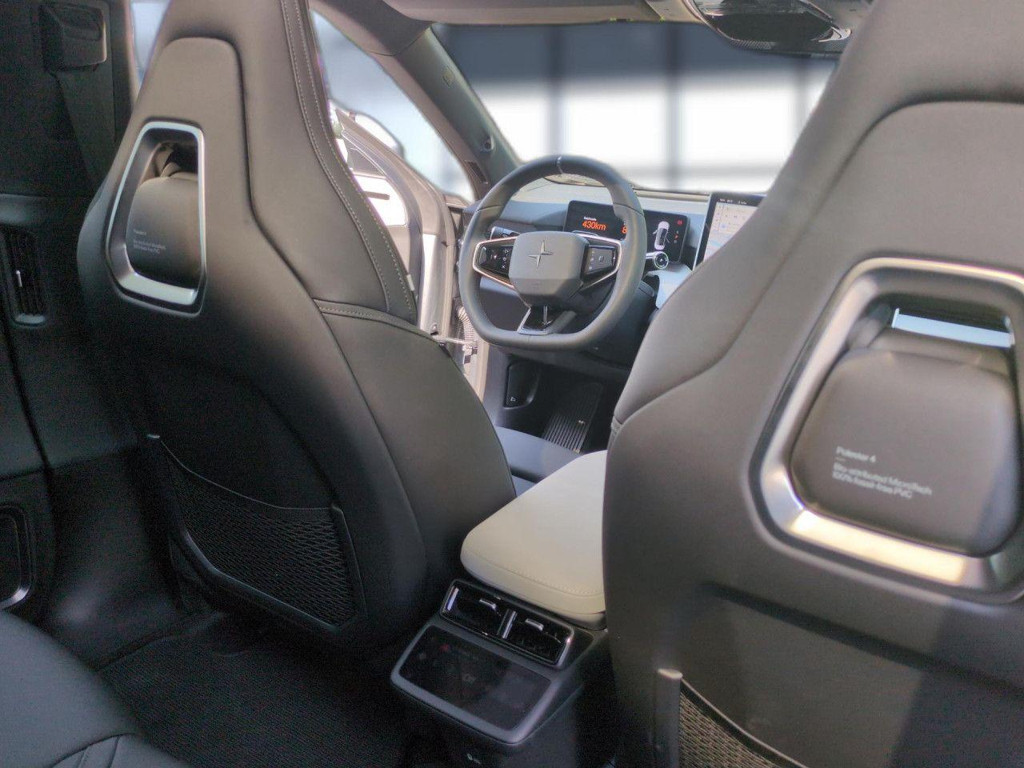 Polestar 4