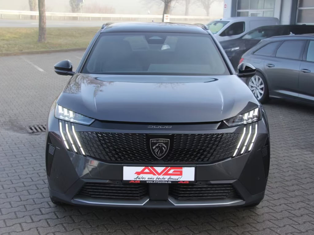 Peugeot 5008 2025 Benzine