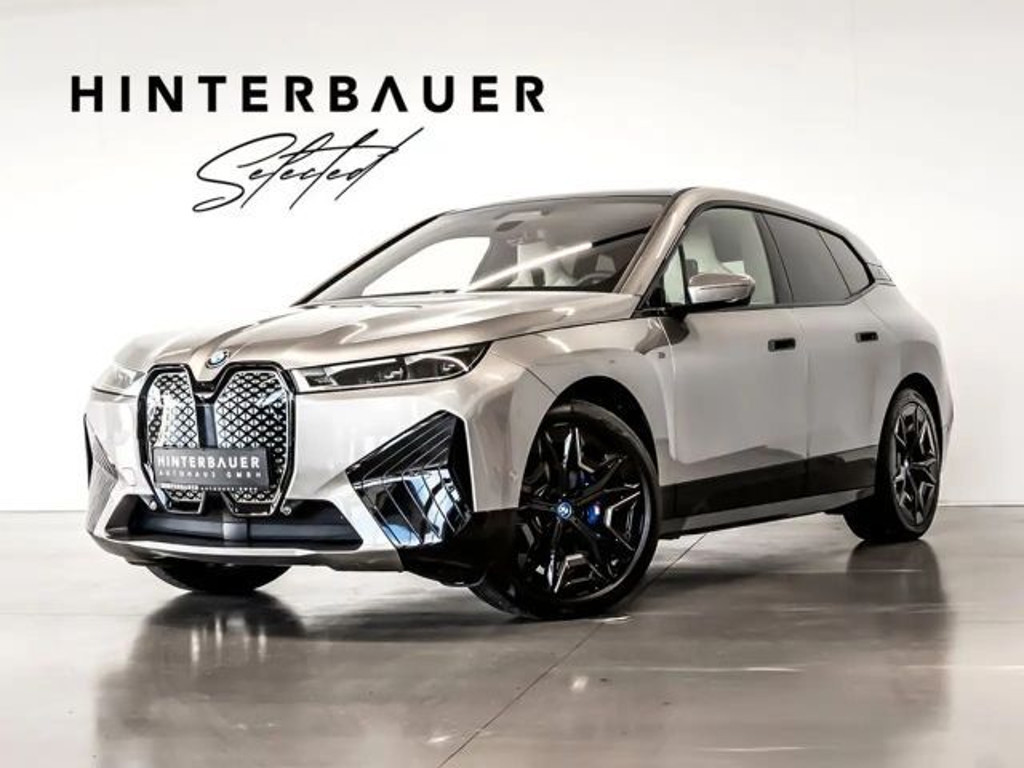 BMW iX