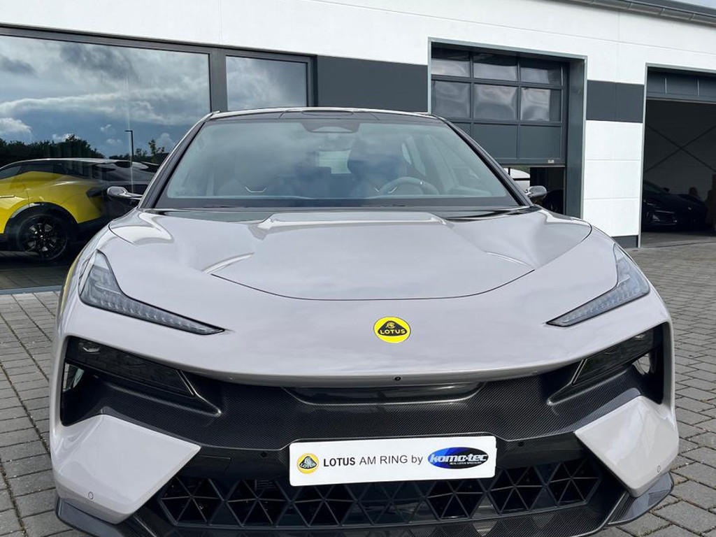 Lotus Eletre
