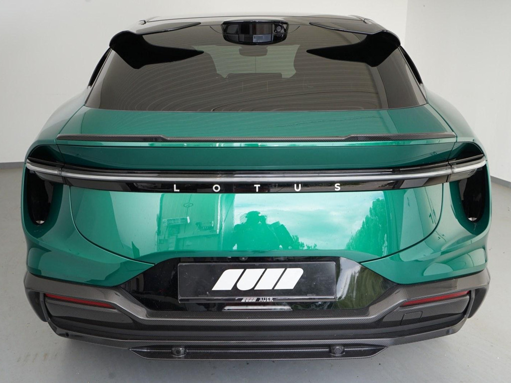 Lotus Eletre