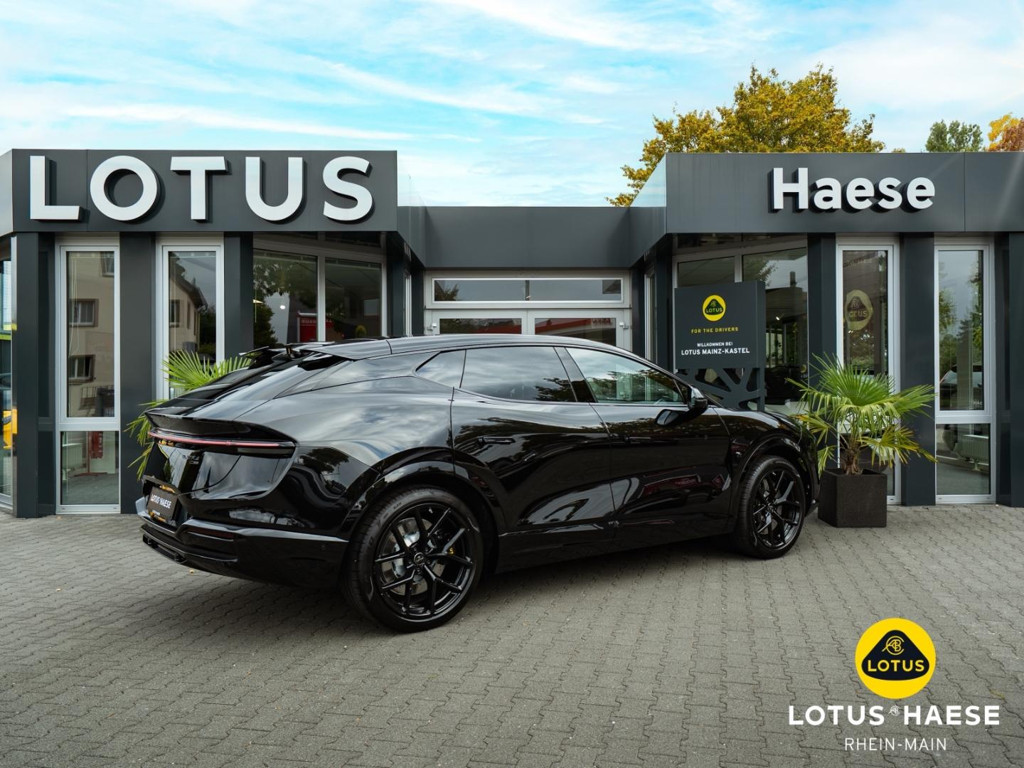 Lotus Eletre