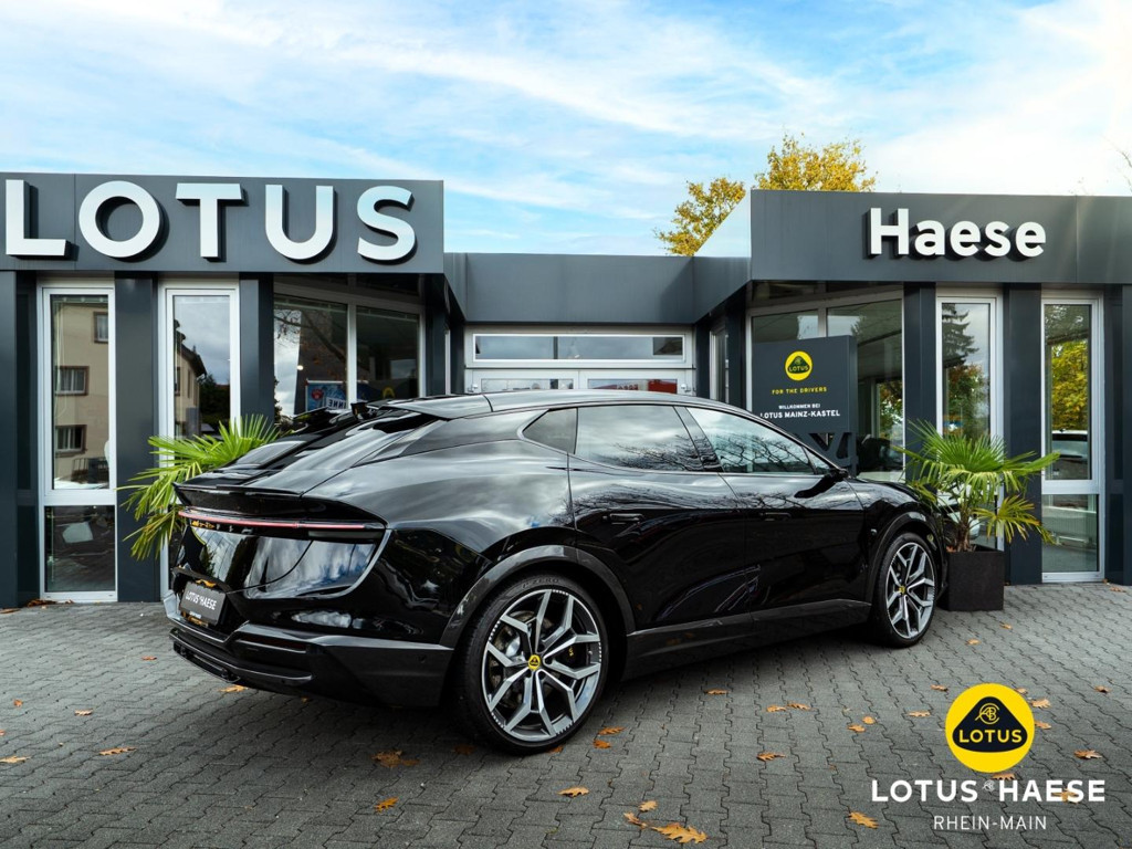 Lotus Eletre