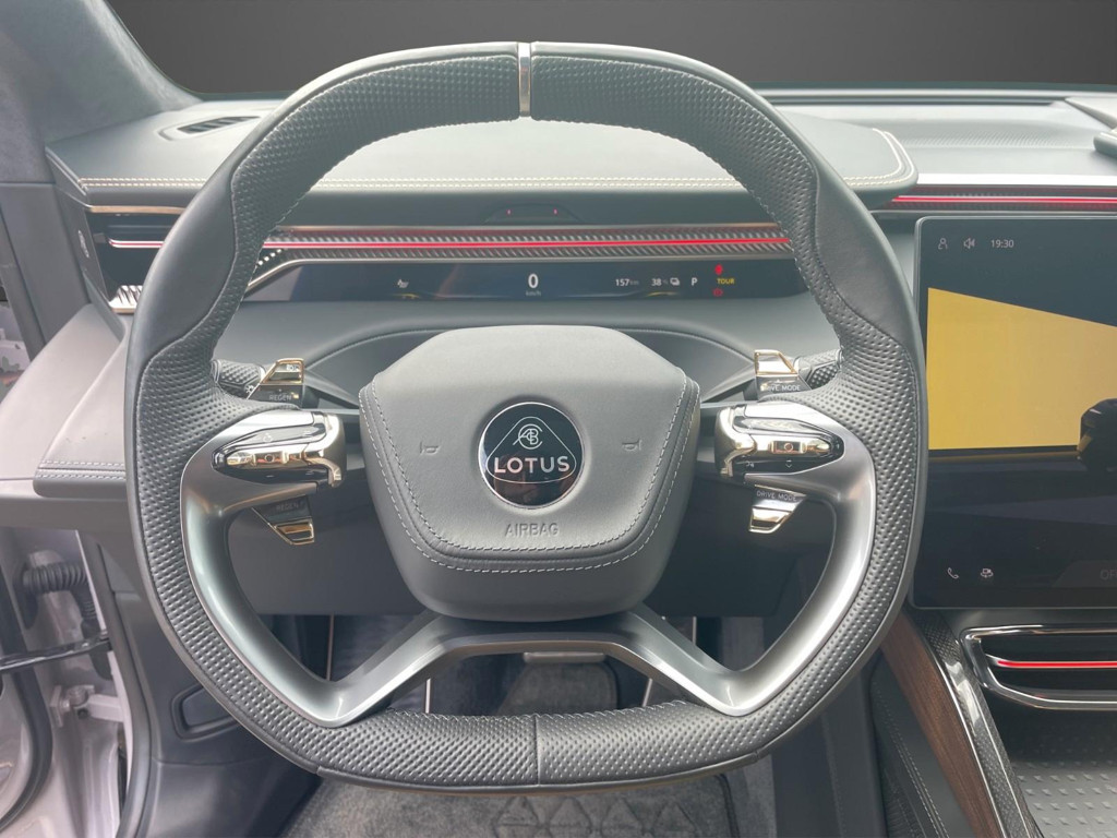 Lotus Eletre