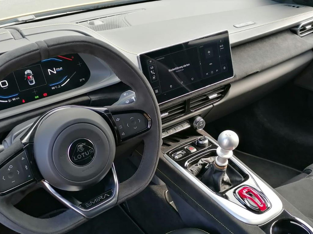 Lotus Emira
