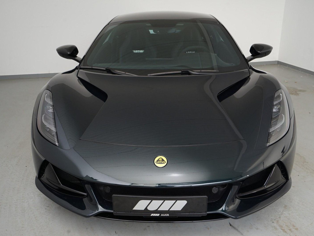 Lotus Emira