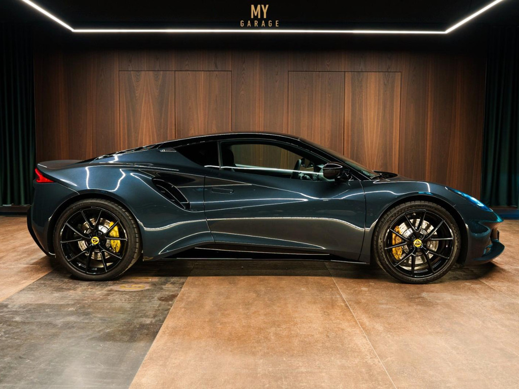 Lotus Emira 2024 Benzine