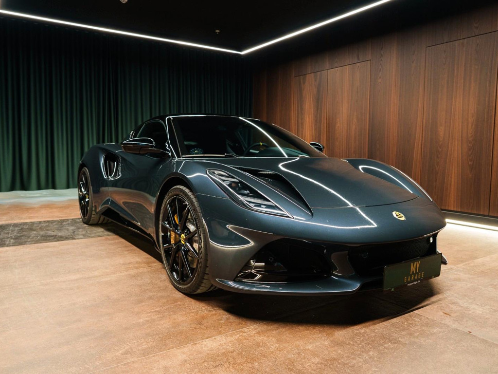 Lotus Emira