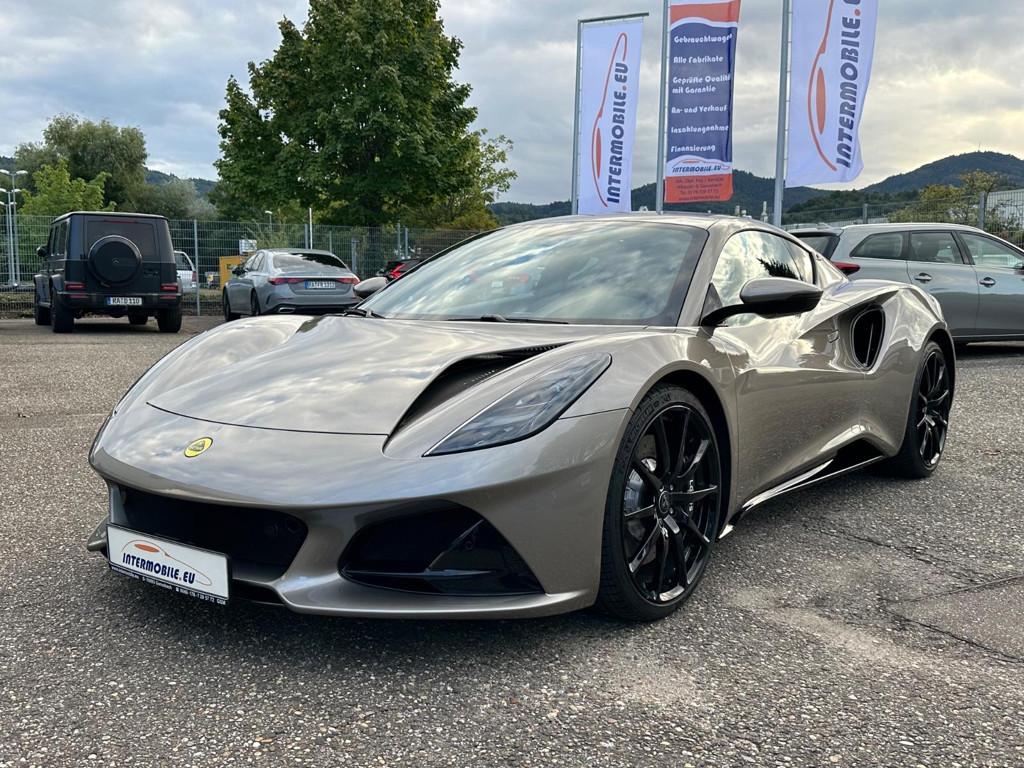 Lotus Emira 2023 Benzine
