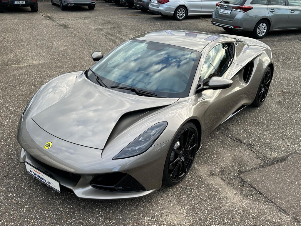 Lotus Emira