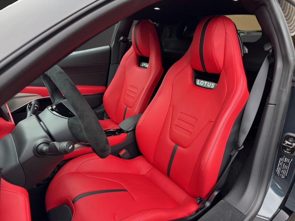 Lotus Emira