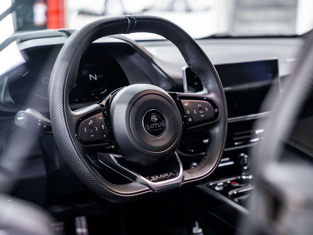 Lotus Emira