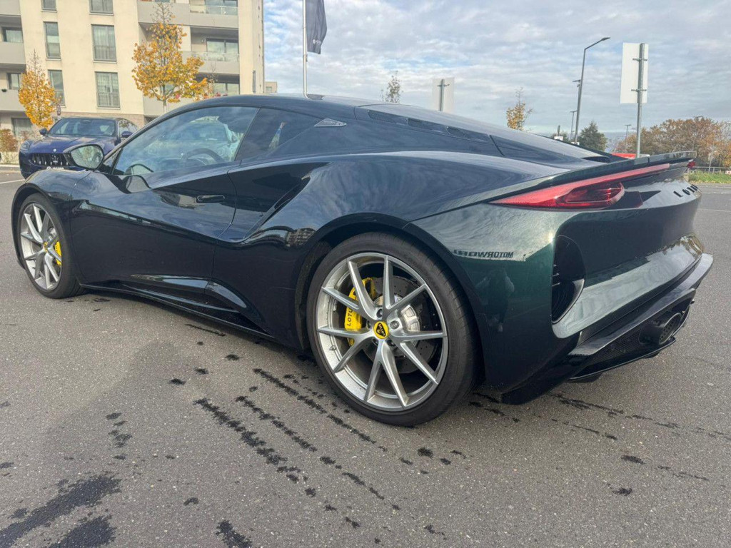 Lotus Emira