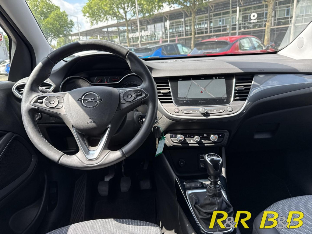 Opel Crossland X