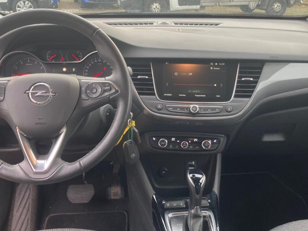 Opel Crossland X