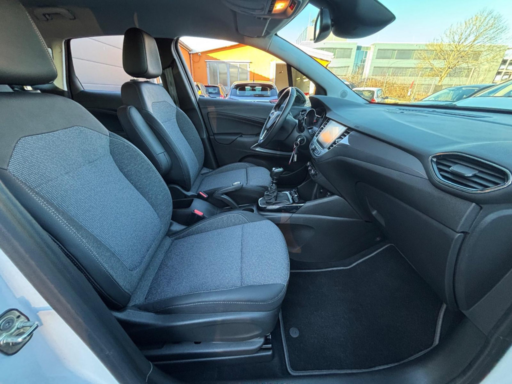 Opel Crossland X